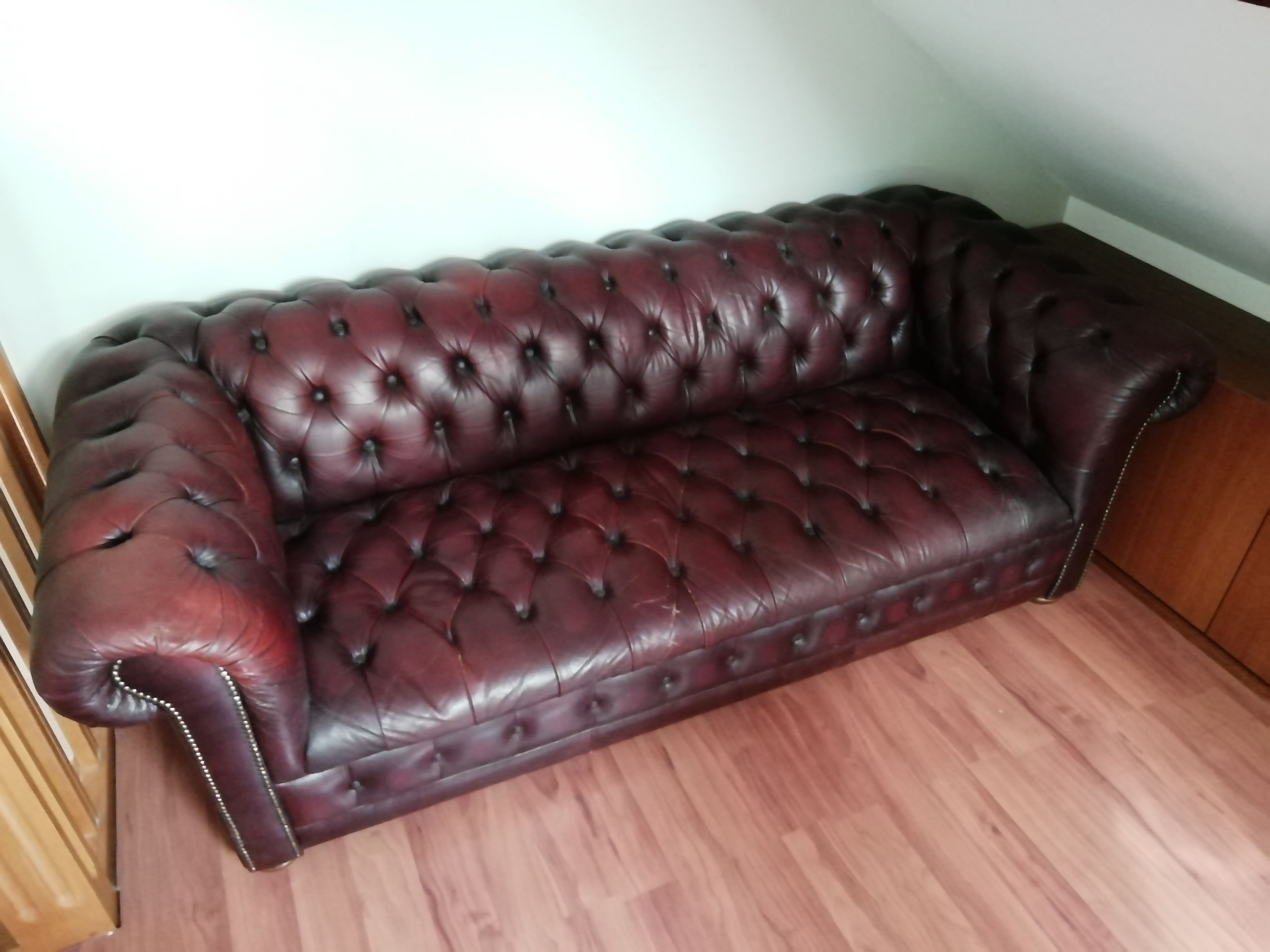 Sofa Chesterfield Vintage 60's-80's red burgundy