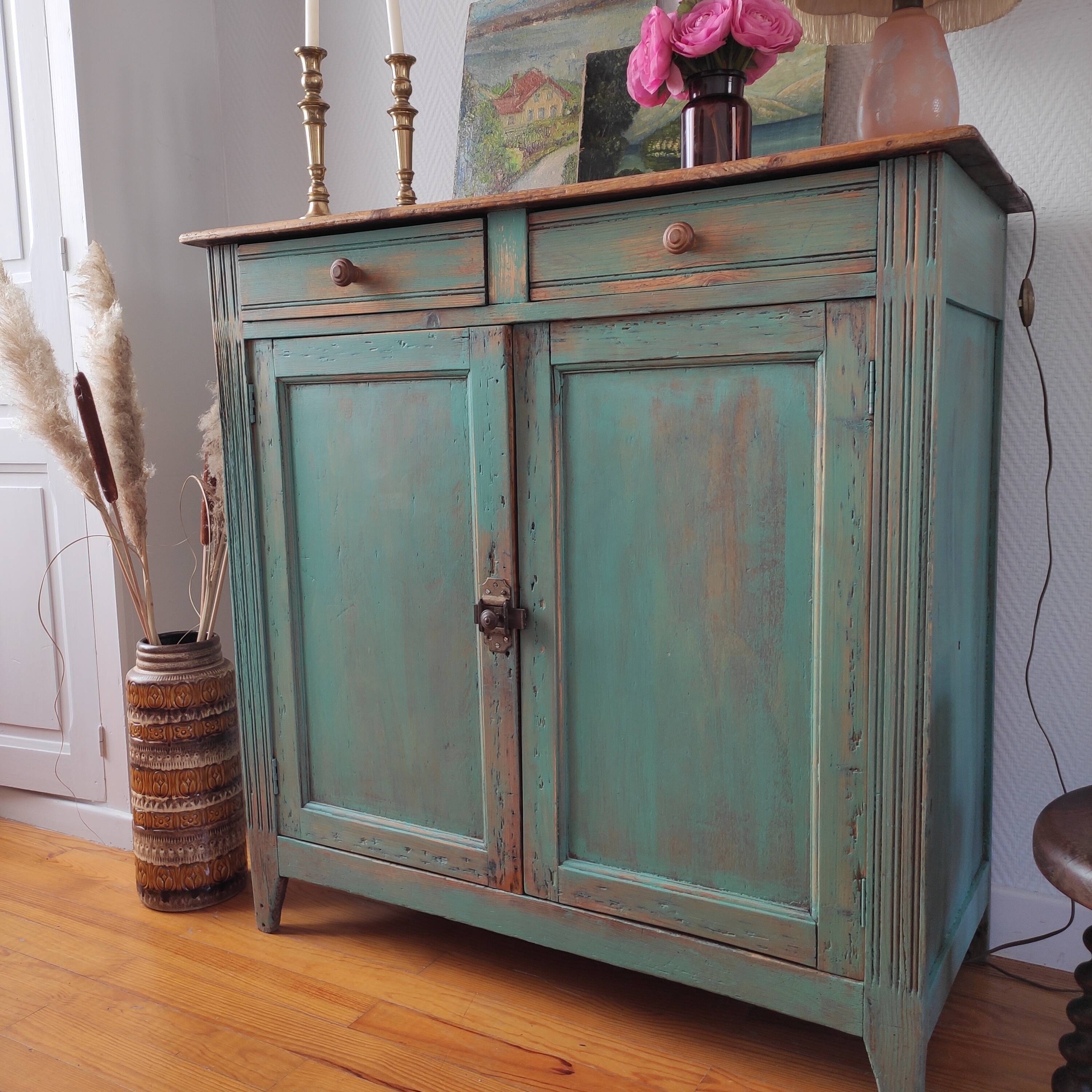 Parisian kitchen sideboard