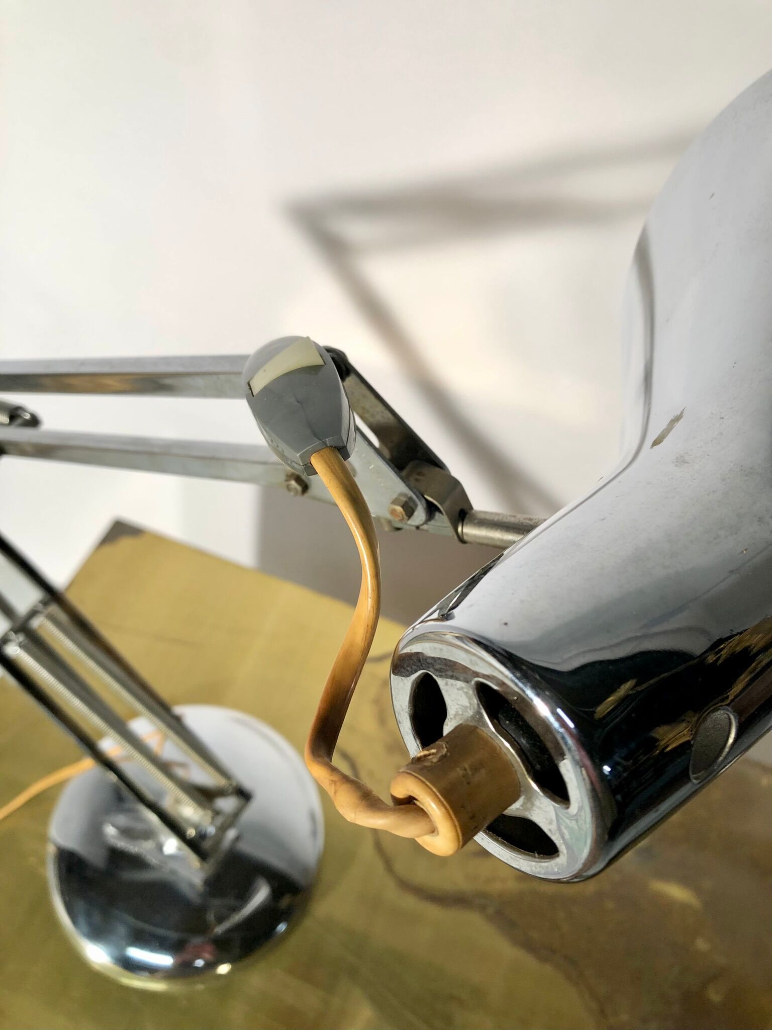 Luxo Lamp l-4 chrome metal lamp