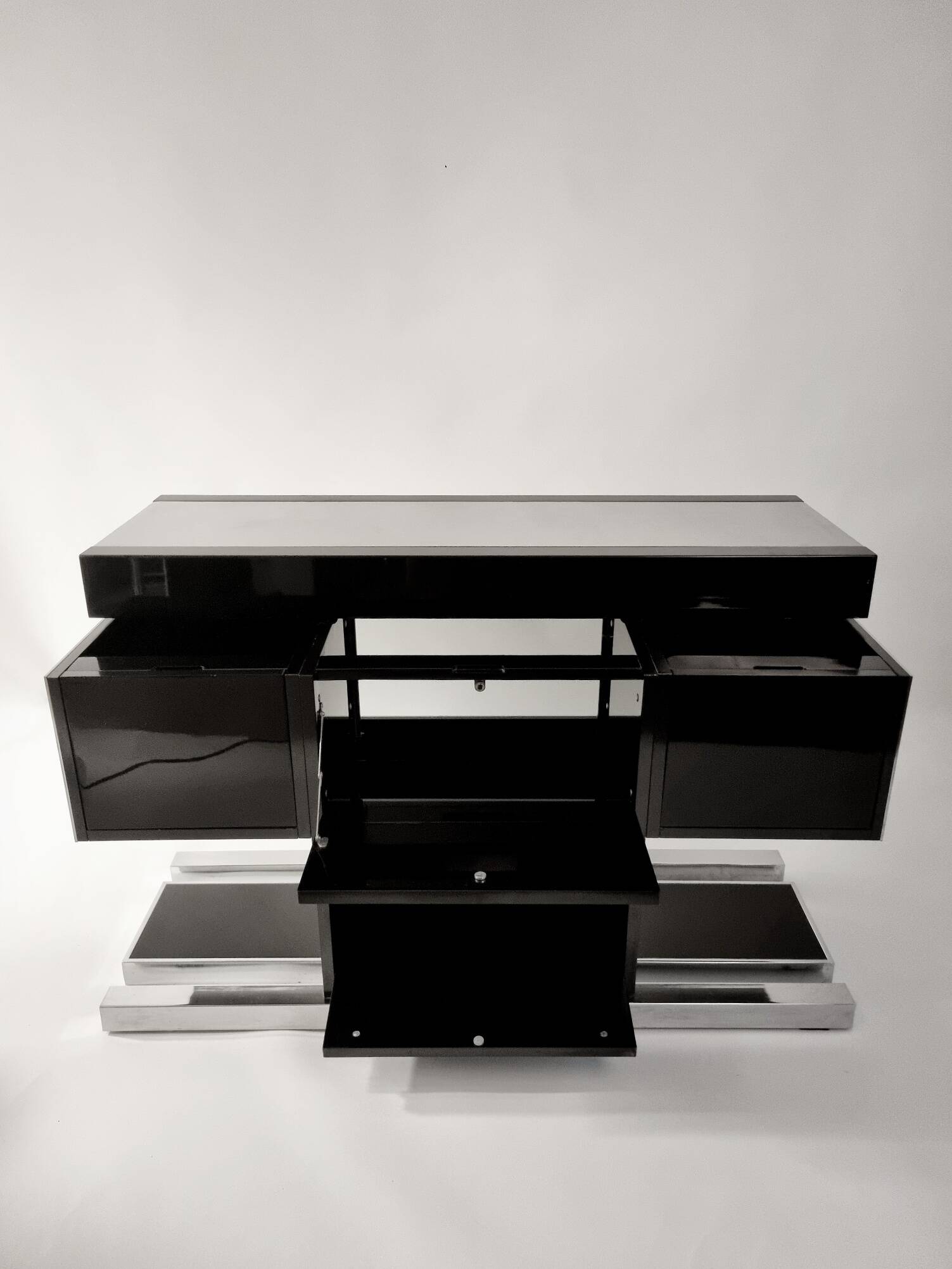 70's bar cabinet designed by Willy Rizzo for Mario Sabot