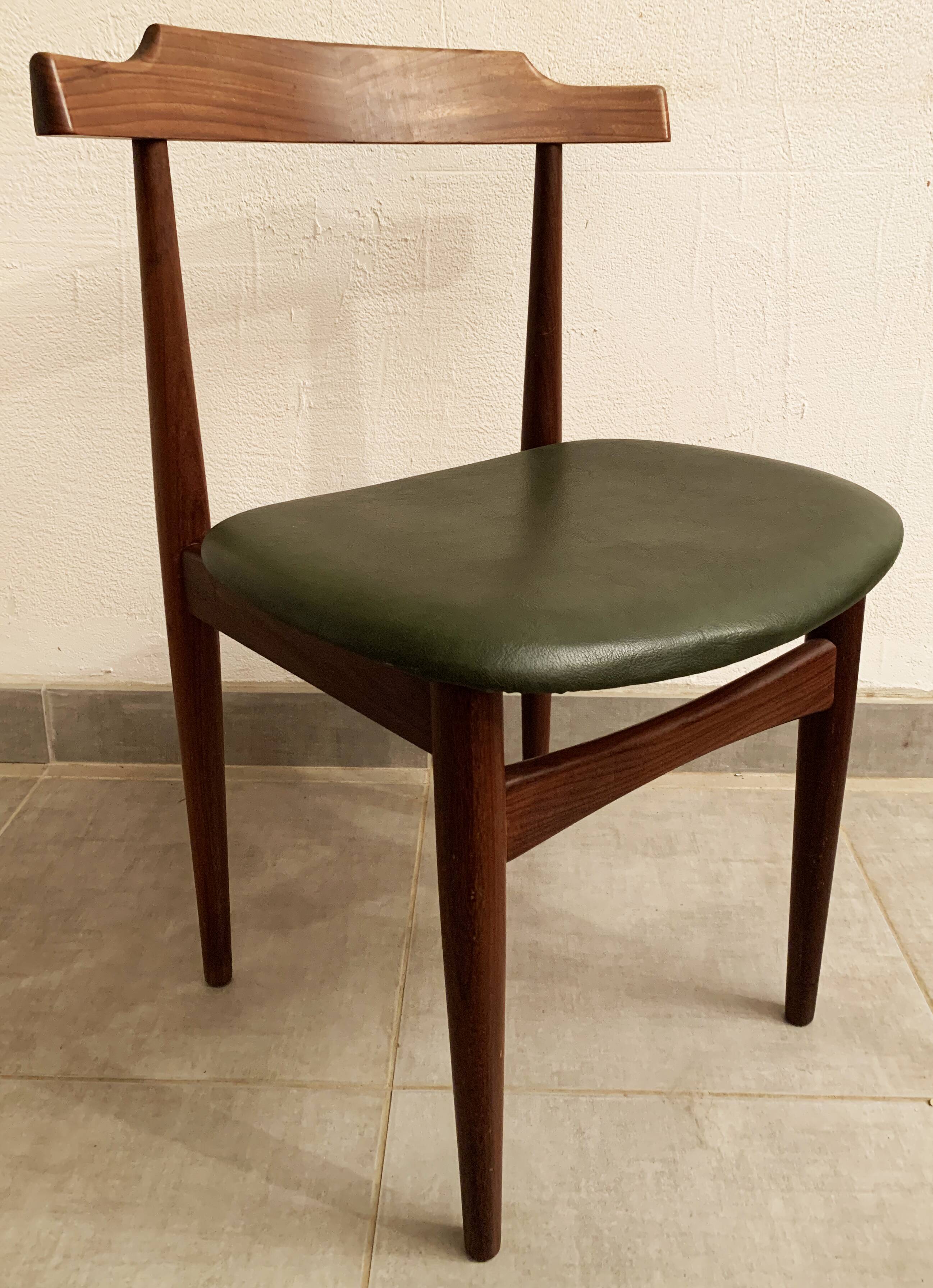 Ensemble de 6 chaises danoises de Hans Olsen pour le fabricant Frem Røjle