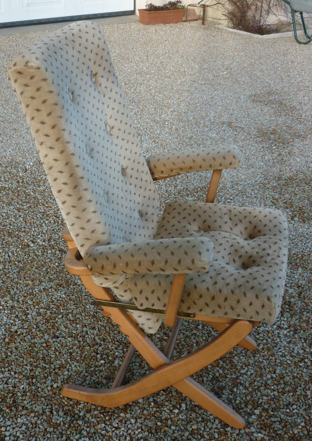 Armchair POLY_X, relax from the 50s