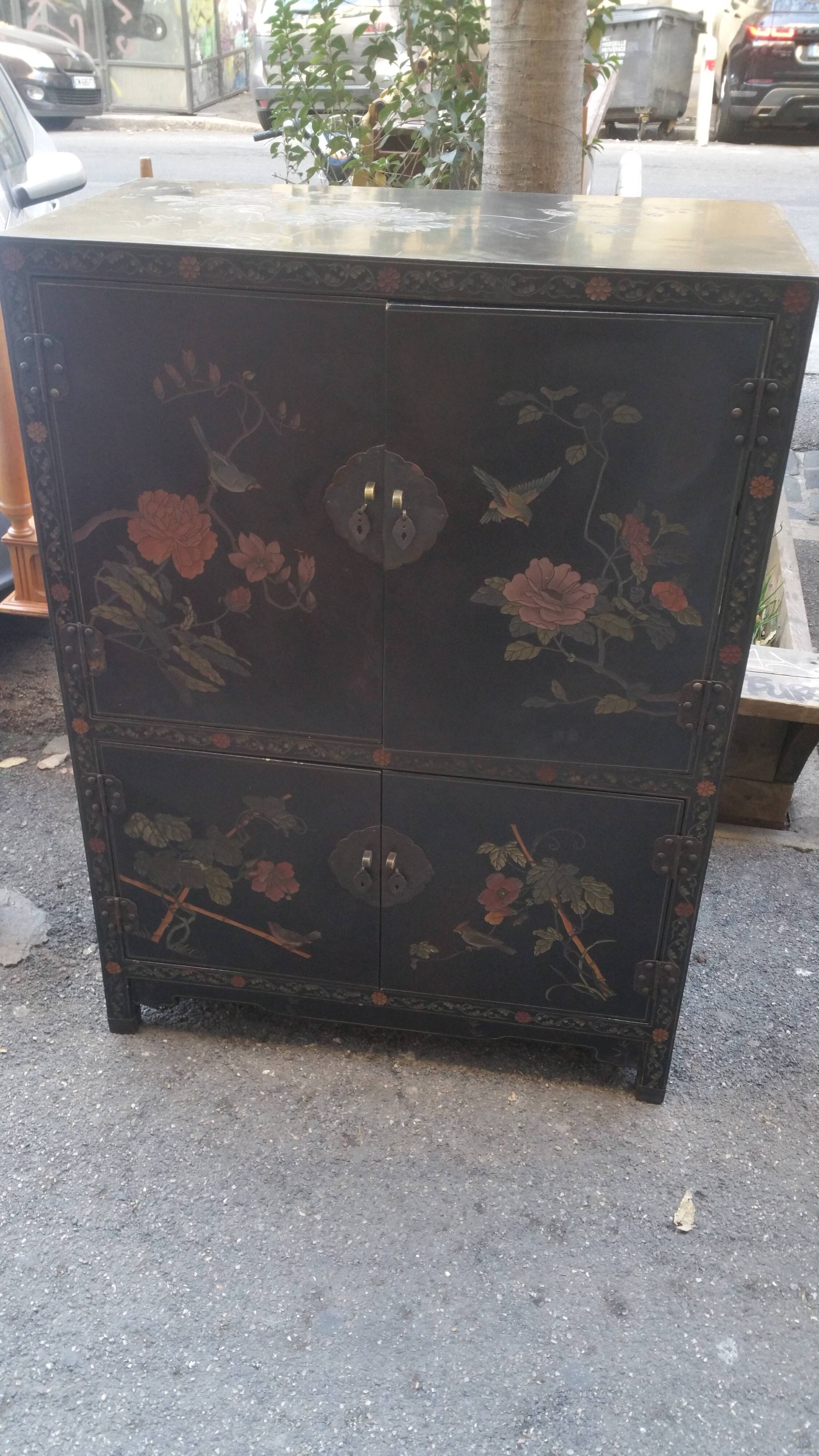 Chinese furniture