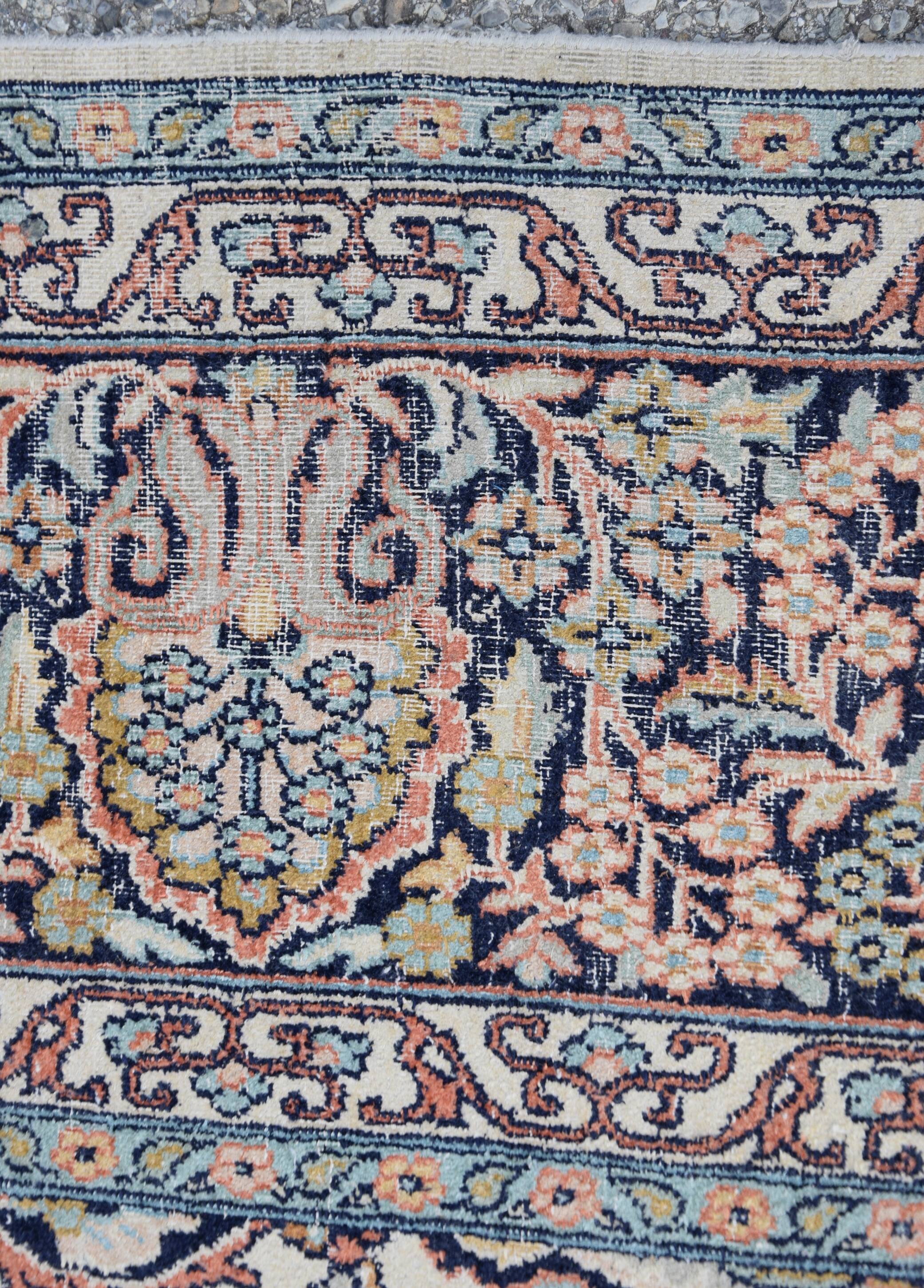 Kashmir Silk Oriental Rug: 1.68 x 2.63 Meters