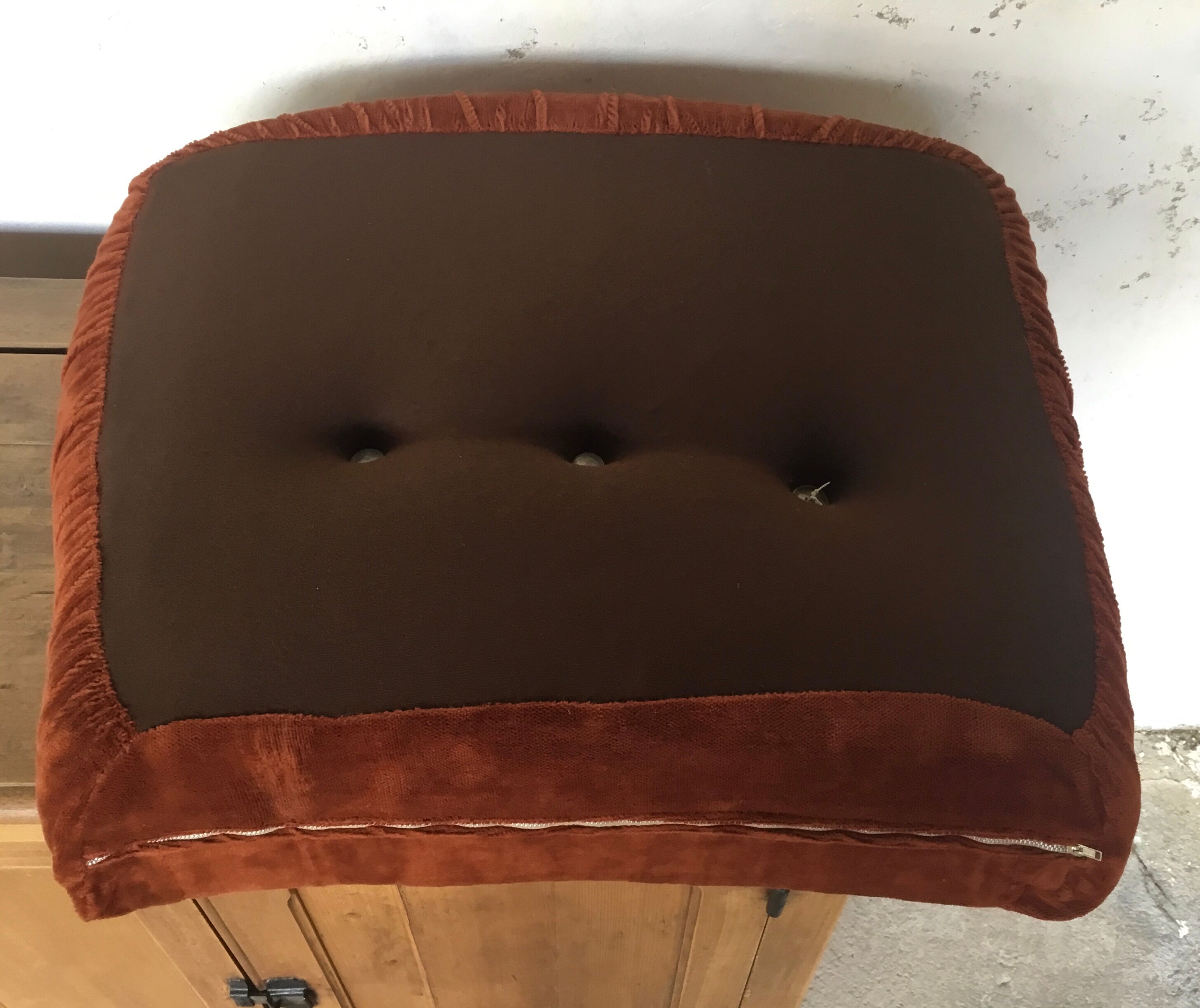 Space-age armchair shell smooth velvet brown - vintage 1970