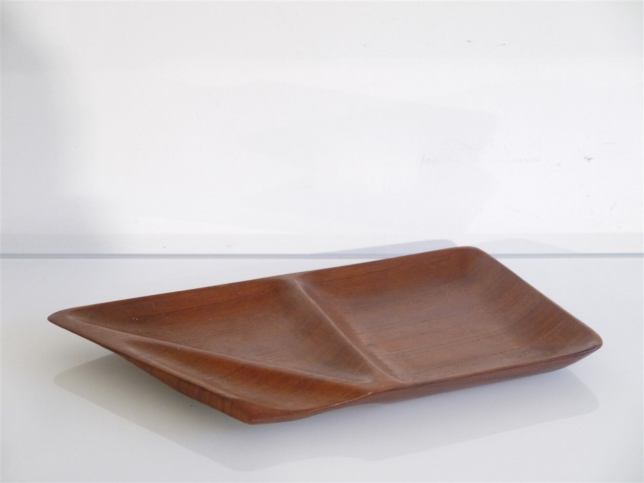 Plateau suédois vintage en teck de Sowe-konst 1960