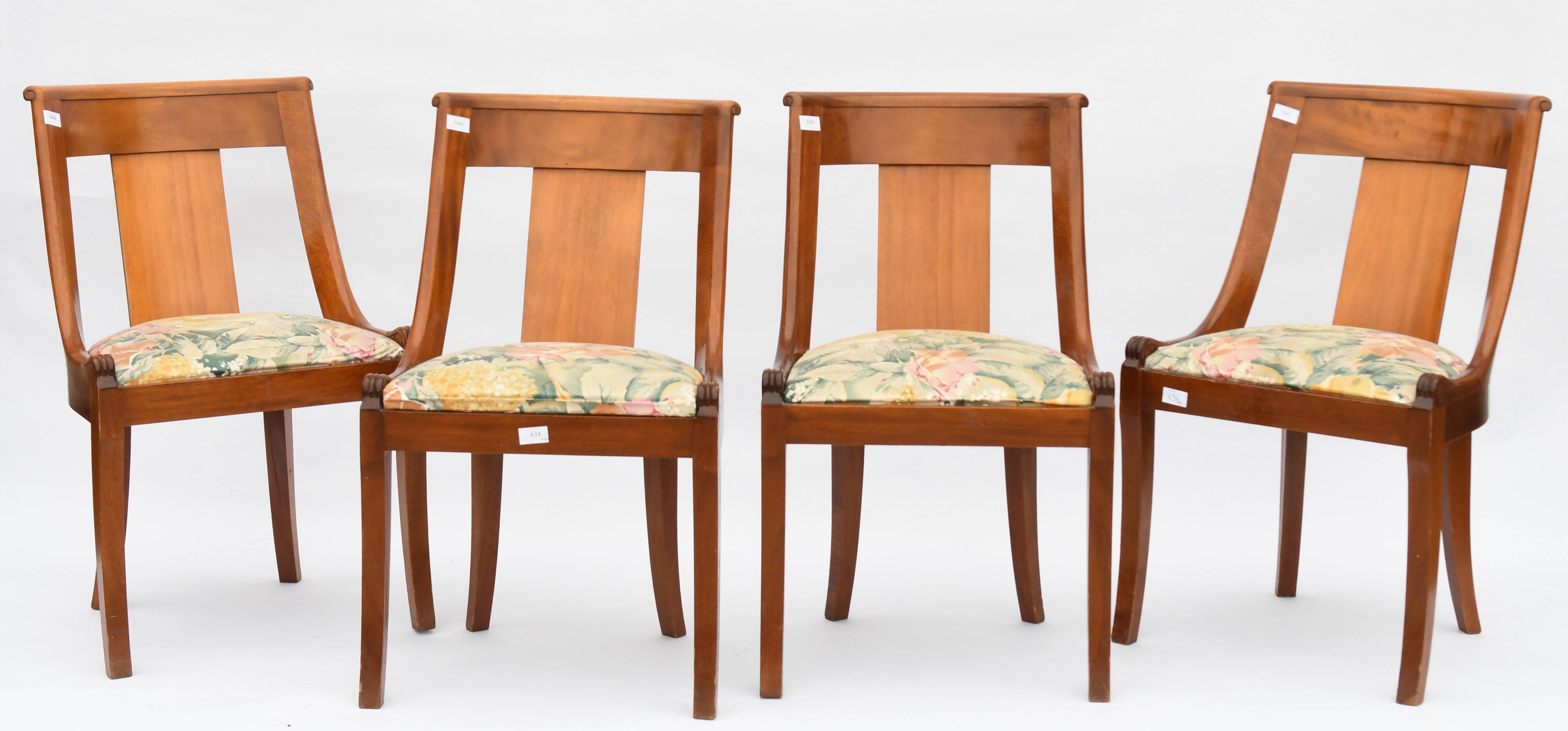 4 chaises en acajou de style Empire
