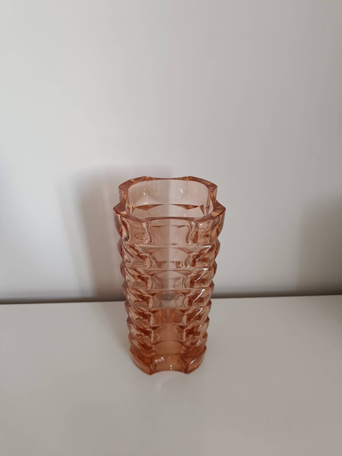 Large vintage Windsor vase