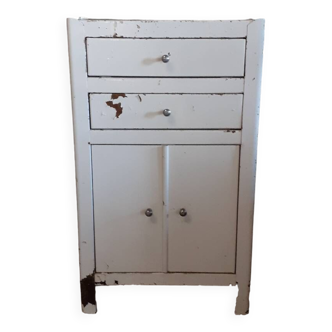 Armoire de toilette métal.