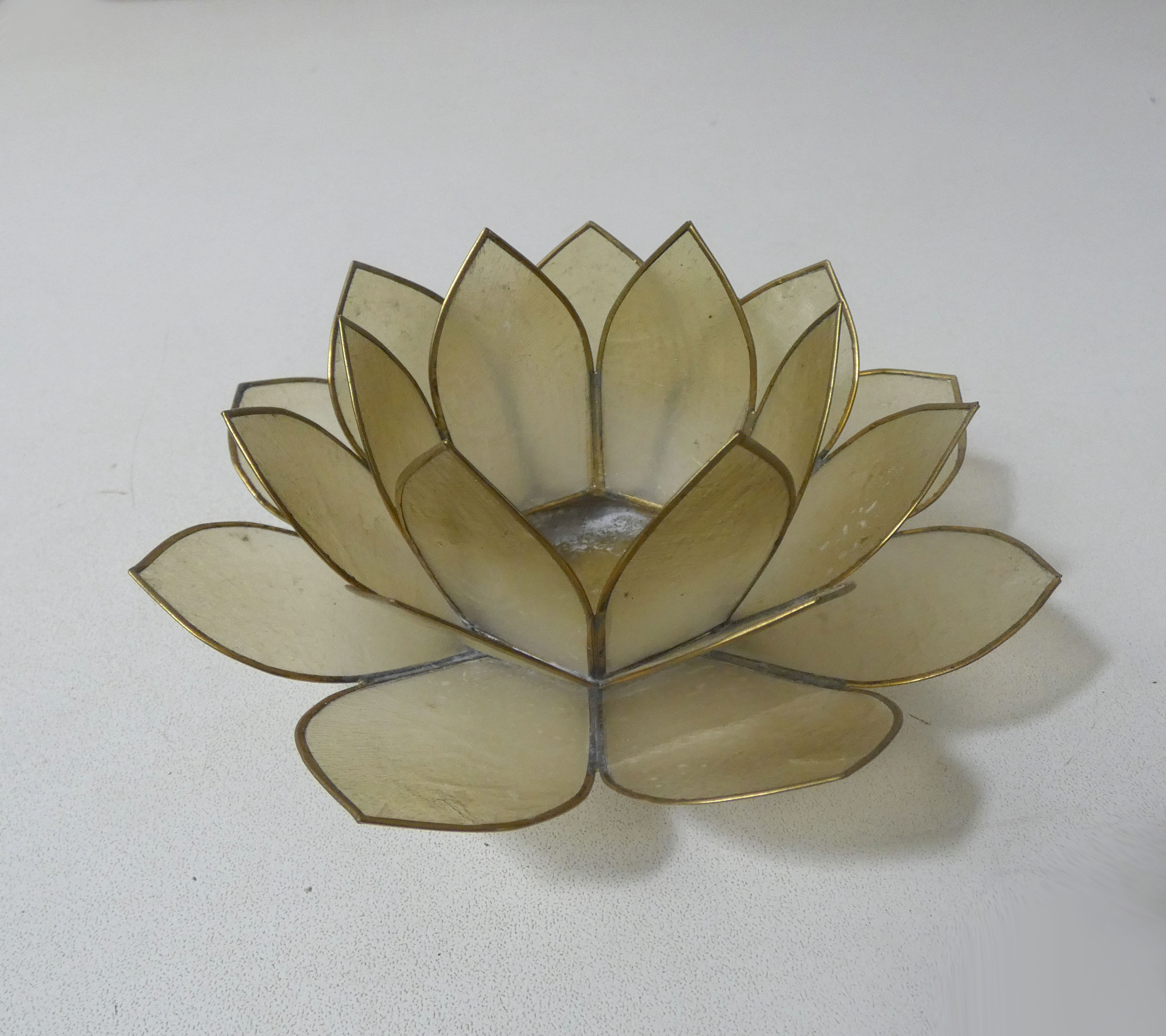 Lotus mother-of-pearl and brass photophore