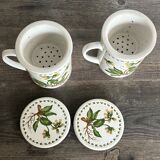 Pair of vintage infusion mugs.