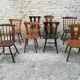 Chaises de bistrot dépareillées