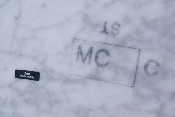 Grande Table de Salle à Manger Tulipe Ovale en Marbre par Eero Saarinen pour Knoll