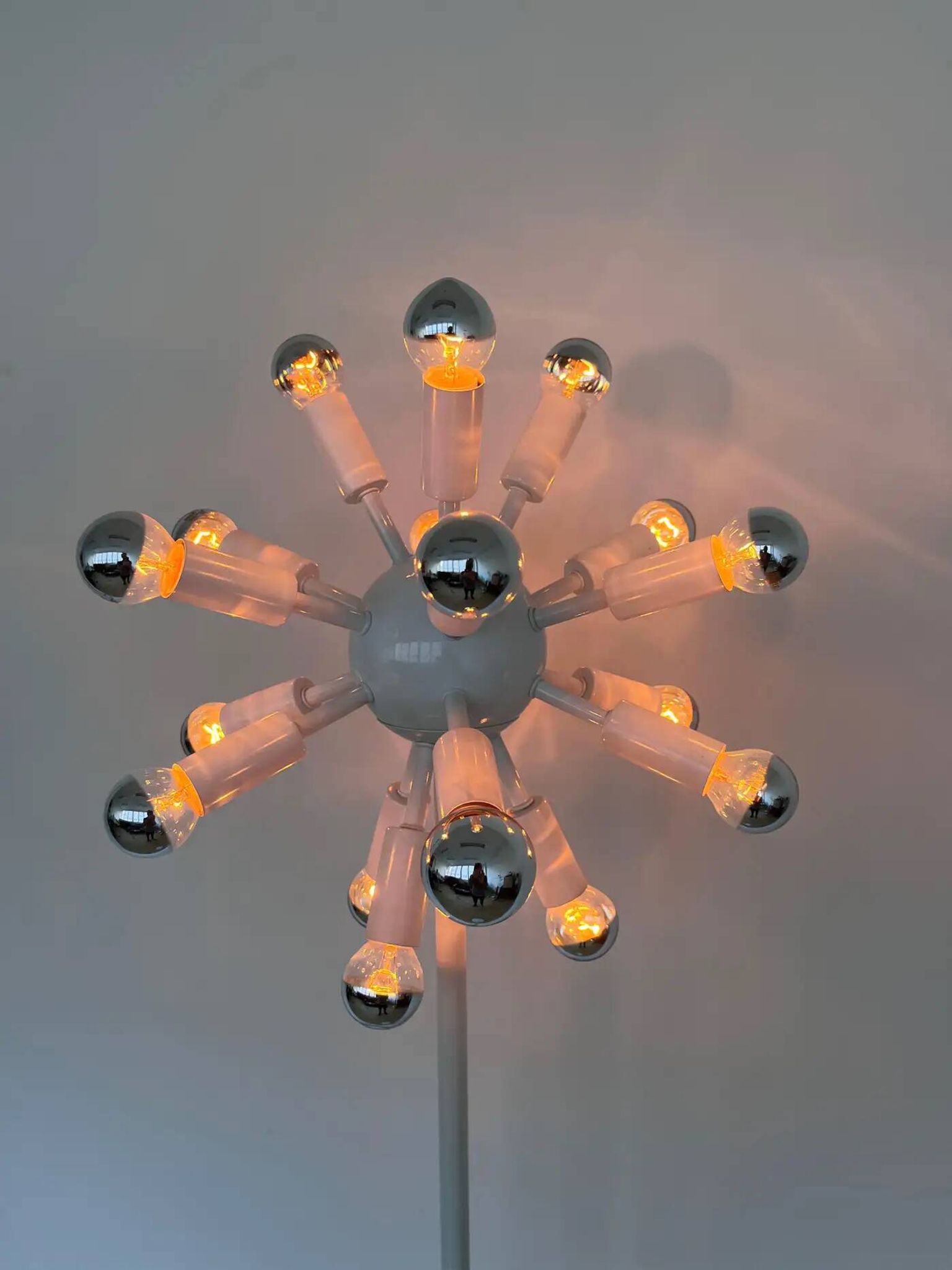 Rare mid-century white floor lamp Sputnik - Atom, around 1980s
