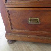 Louis Philippe style chest of drawers with 4 drawers in solid walnut and marble, 1900-1950.