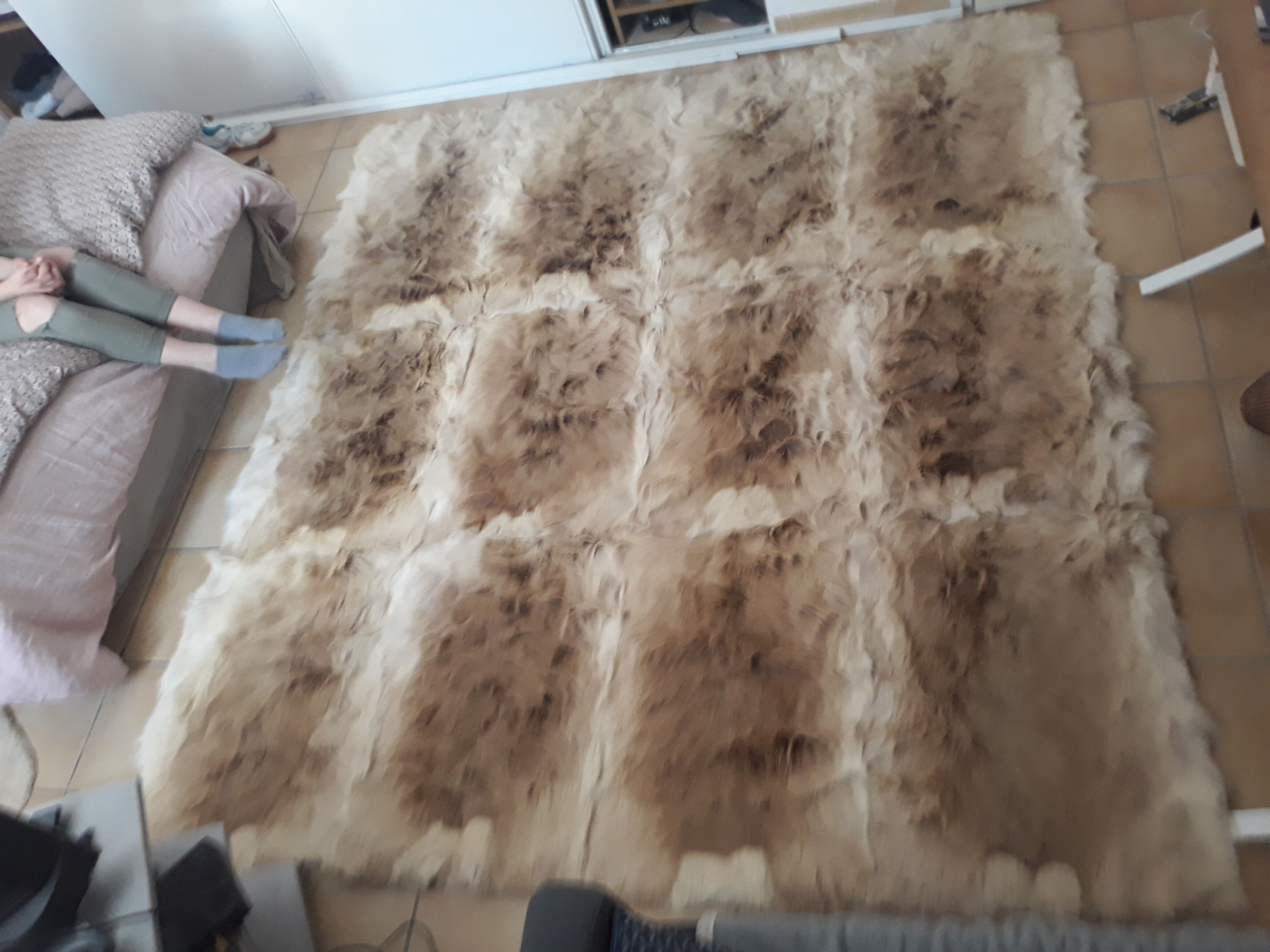 Big goat hair rug 215x235cm