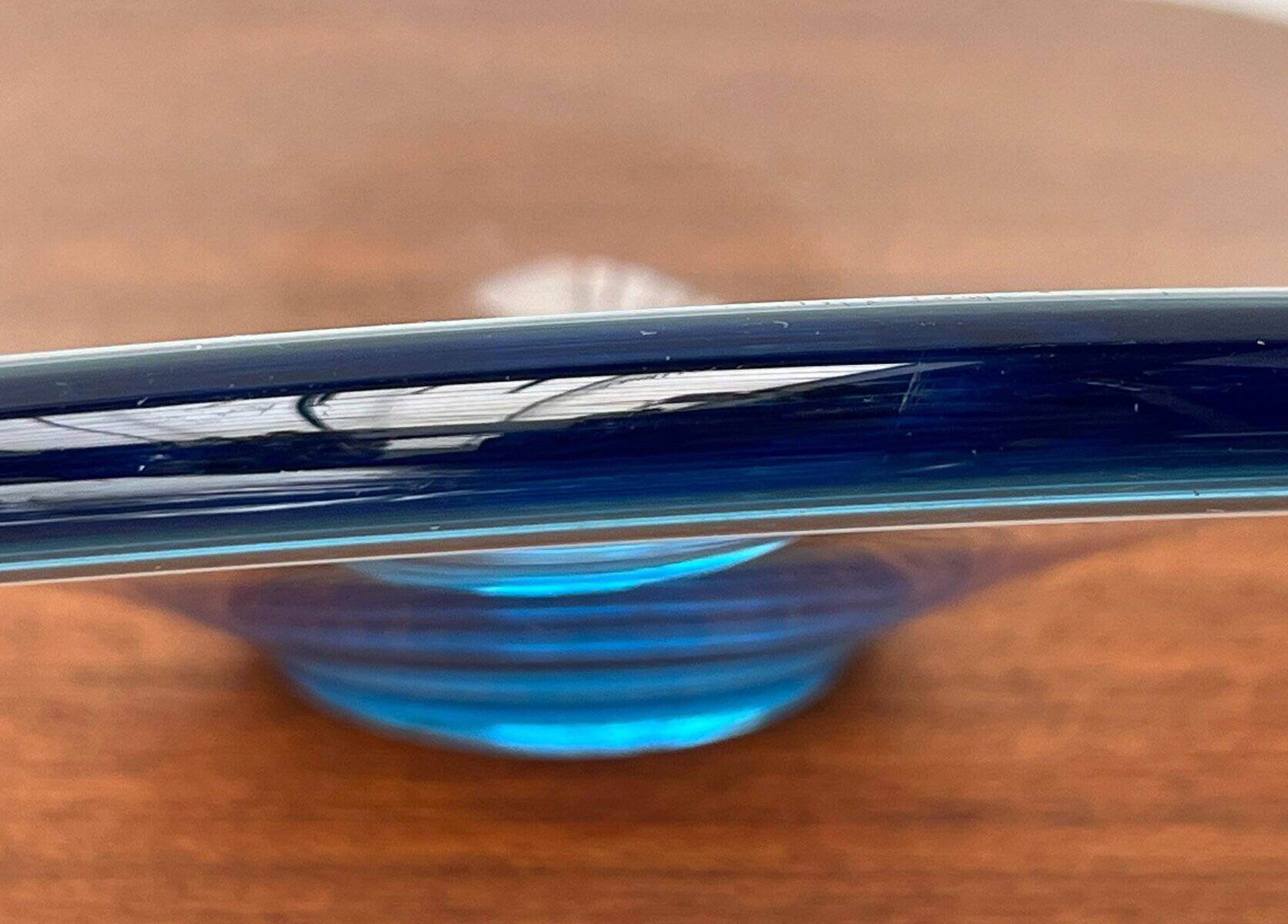 Art glass bowl from the Mid-Century Danish Thule series by Per Lütken for Holmegaard, 1960s.