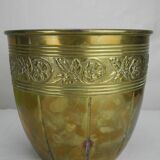Ancien cache-pot en laiton doré
