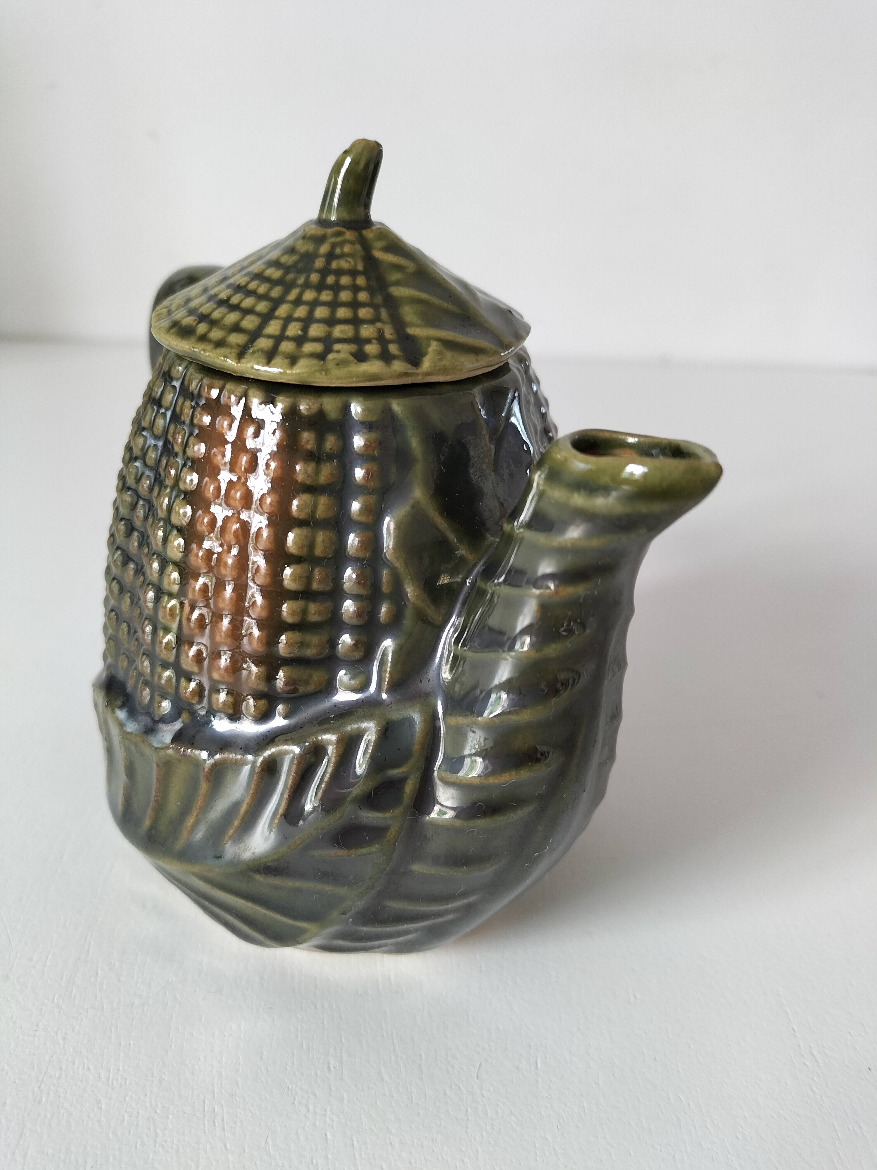 Petite théière barbotine épi de maïs vintage