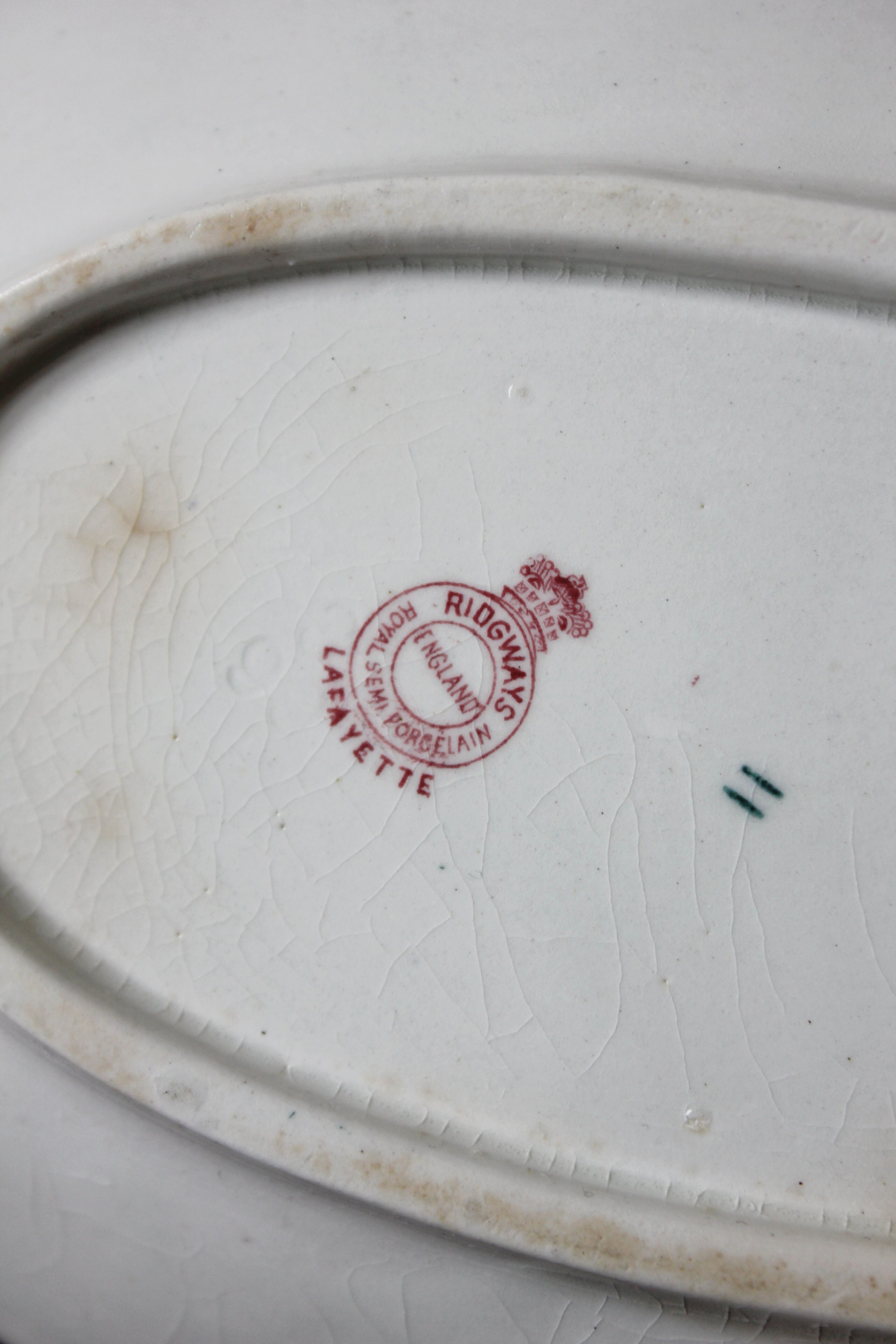 Ridgways English ironware sauce boat "Lafayette" model