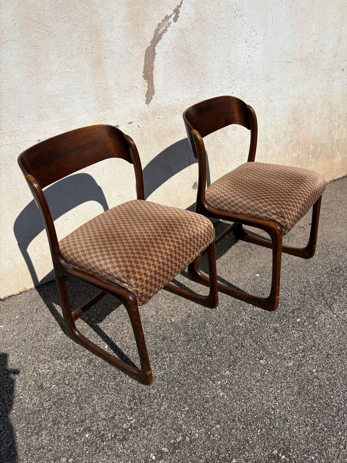 Sled chair duo