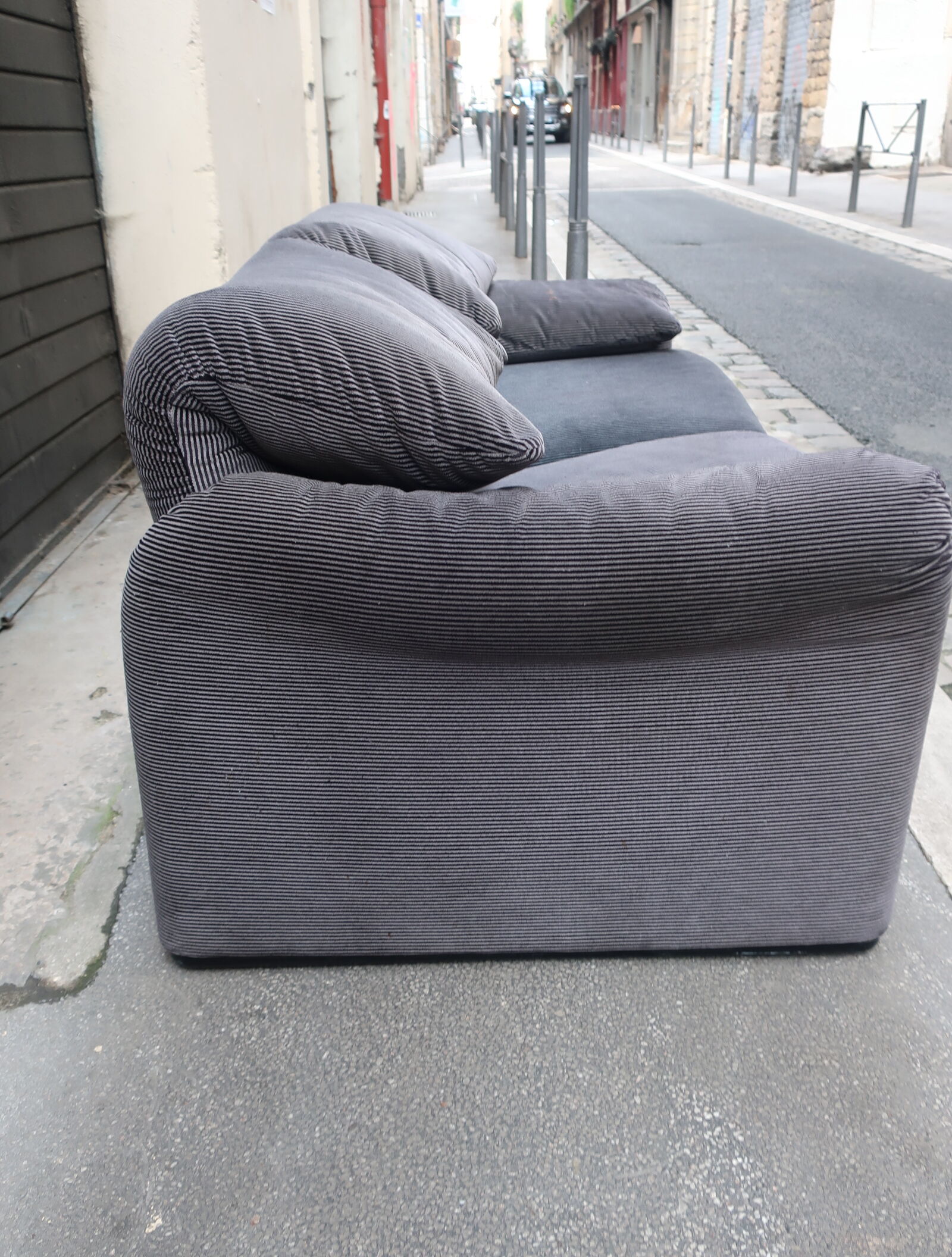 Canapé Maralunga par Vico Magistretti pour Cassina années 80