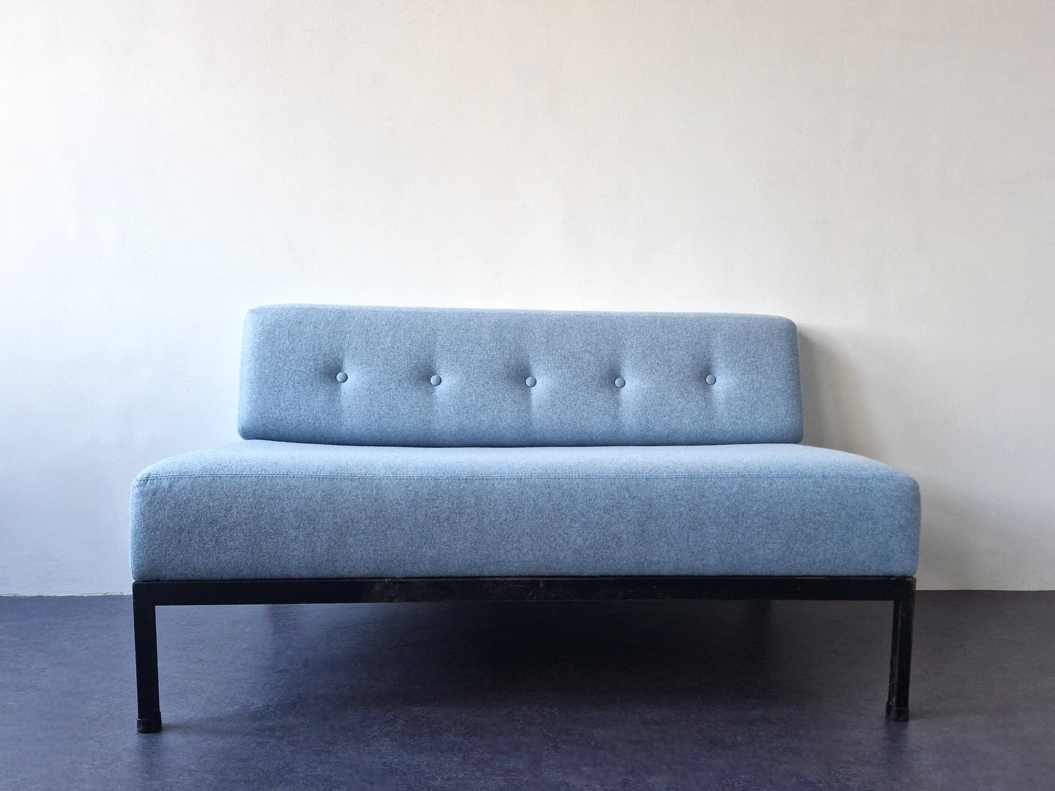 070-series 2-seater sofa by Kho Liang Ie for Artifort, The Netherlands 1964