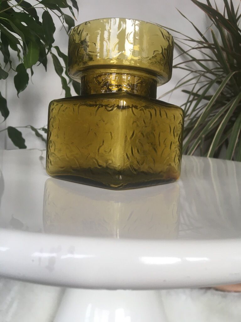 Pala vase by Helena Tynell