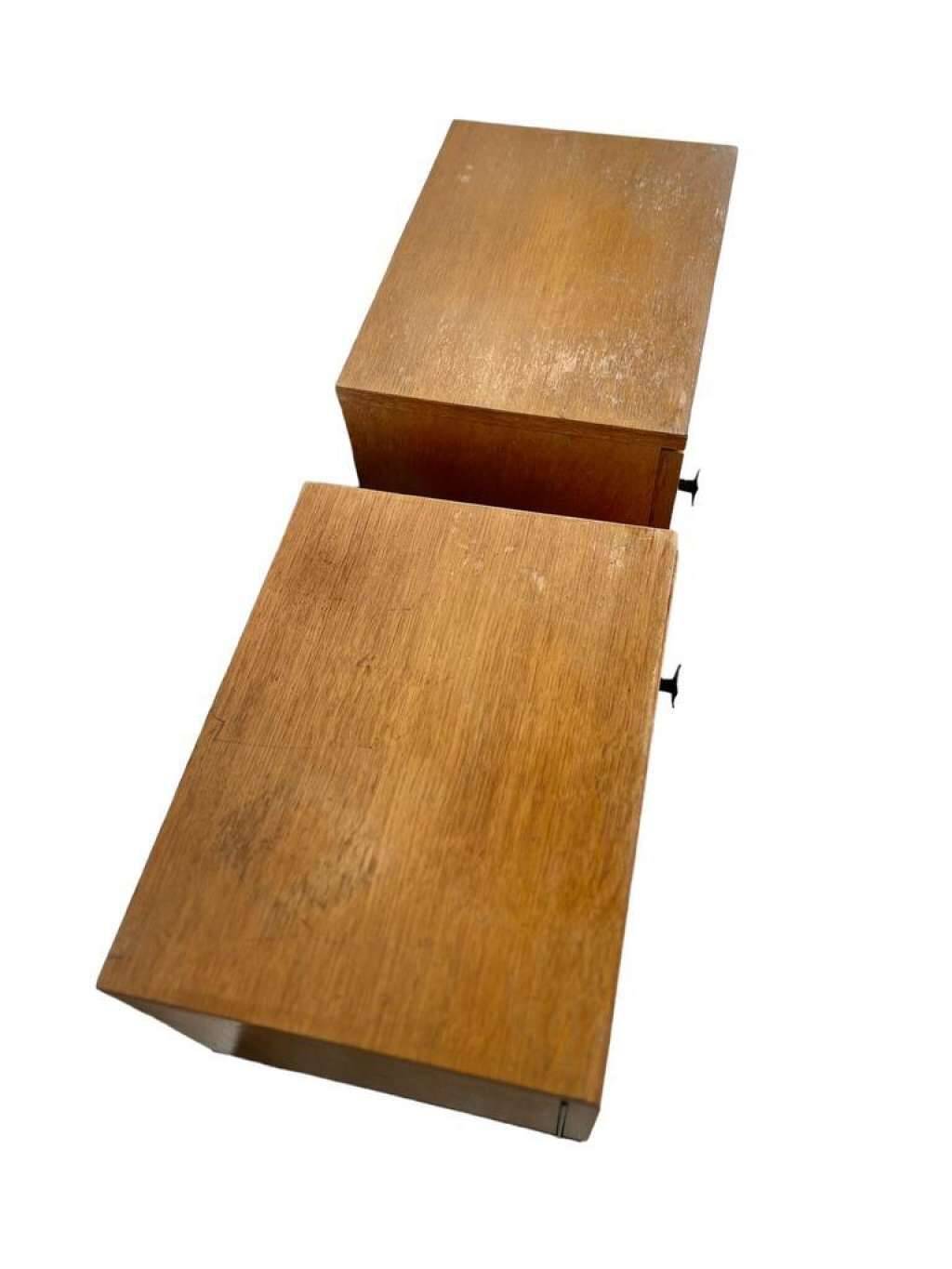 Set of 2 vintage bedside tables / mini cabinets