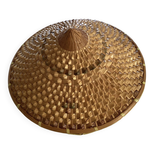 Chapeau Asiatique dimensions : hauteur -16 cm- diamètre -42 cm- — Beyit