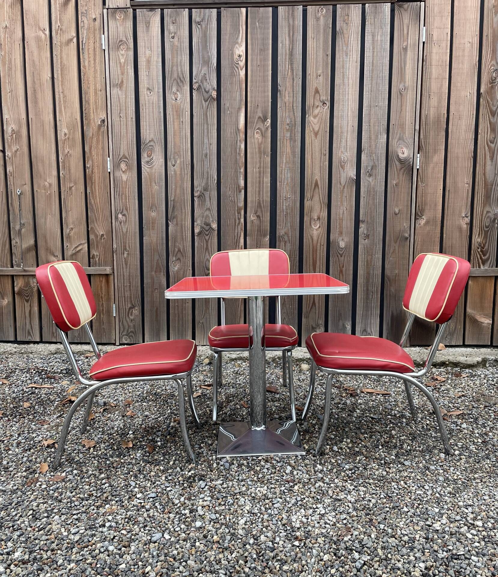 Ensemble 3 chaises et table vintage