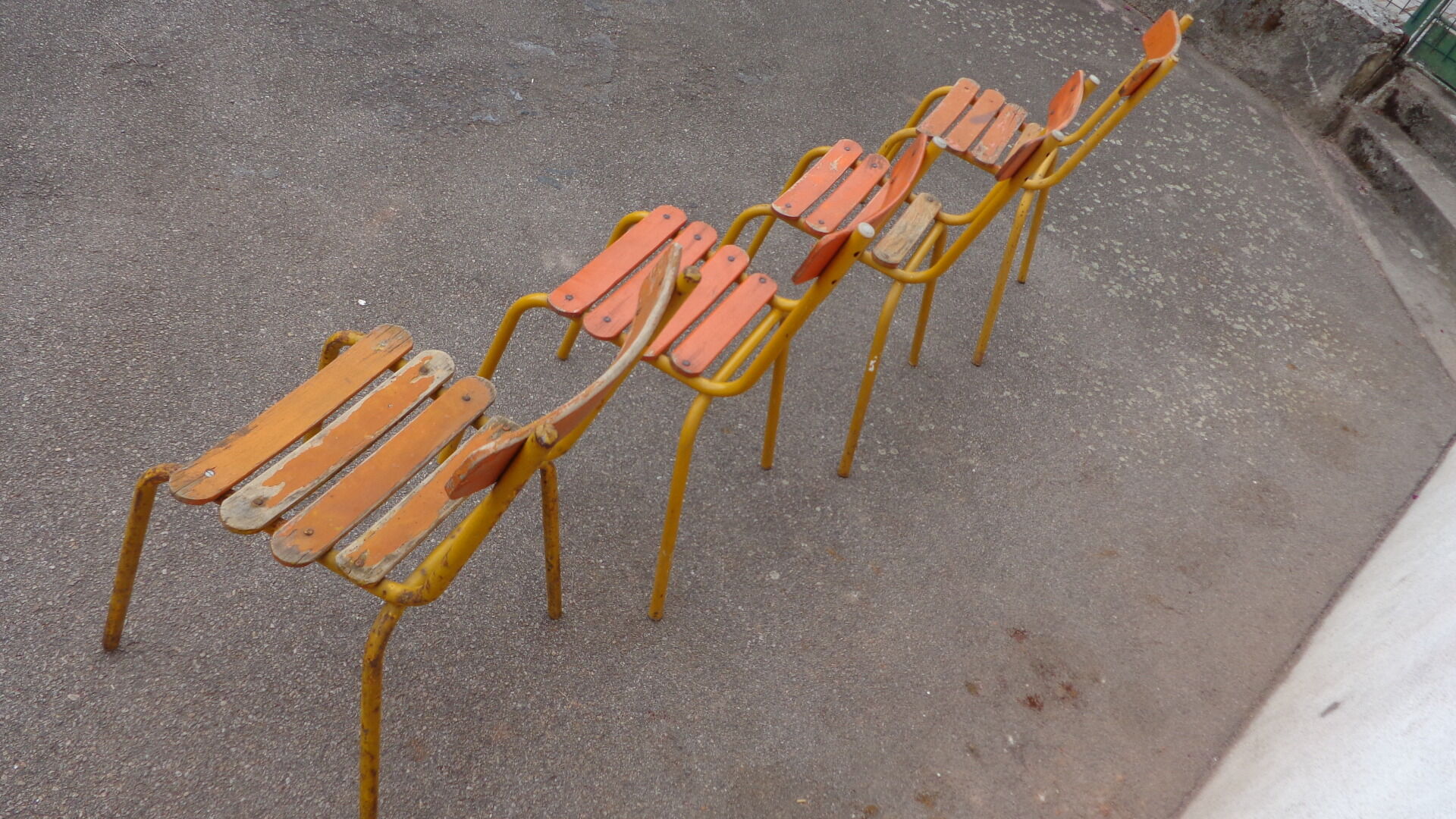 4 terrace chairs bistro Champigneulles