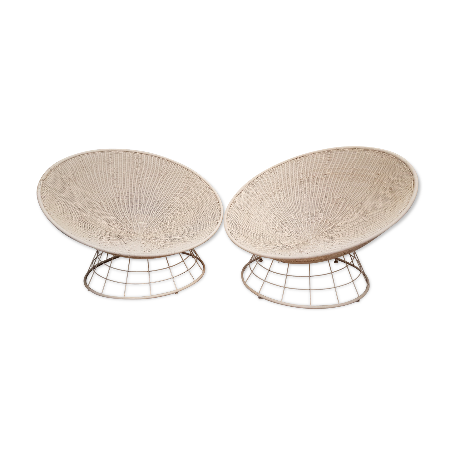 Paire de fauteuils corbeille scoubidou