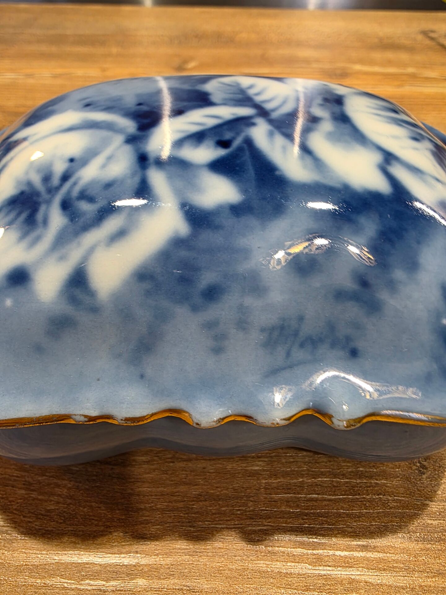 Jewellery box / Antique Limoges porcelain box "Pallas"