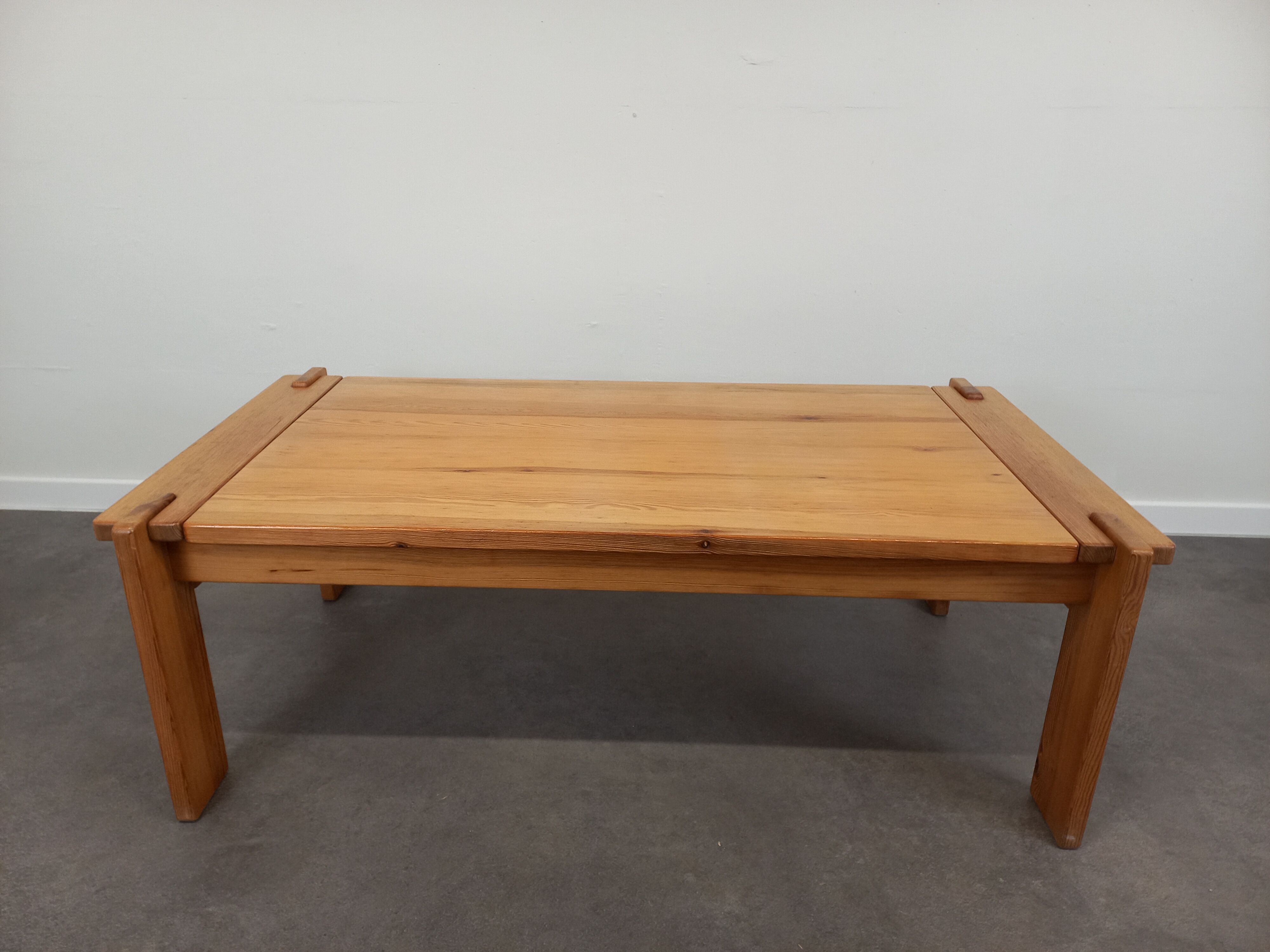 80s pine coffee table