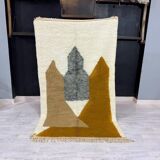 Handmade wool rug for decoration, size 200 x 300 cm