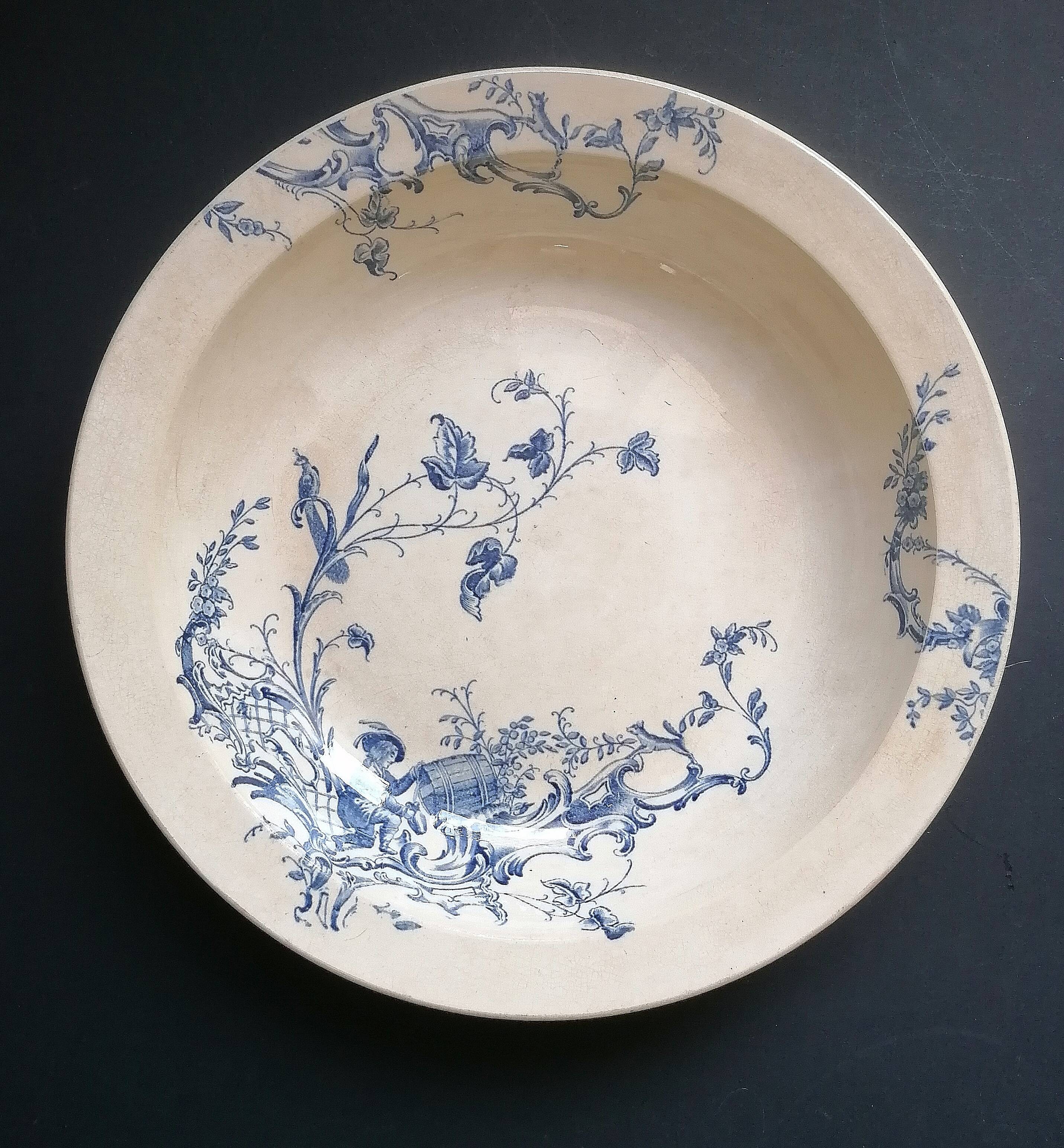 Shallow dish, iron earth, Jules Vieillard, 19th century.