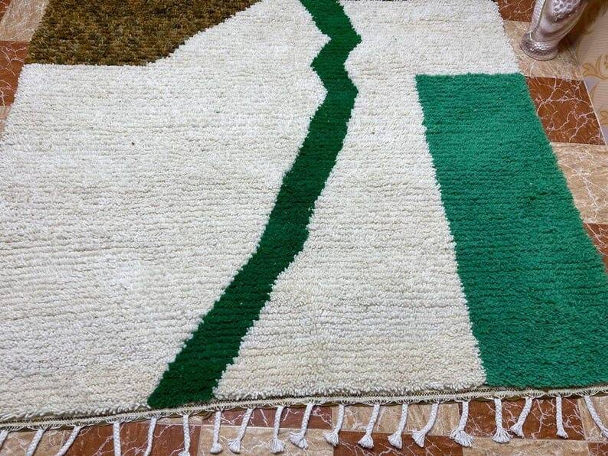 Handmade Berber rug size 150 x 250 cm