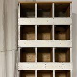 Workshop furniture with 21 lockers