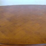 Regency style table with integrated extensions