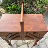 Travailleuse ou couturière vintage en bois