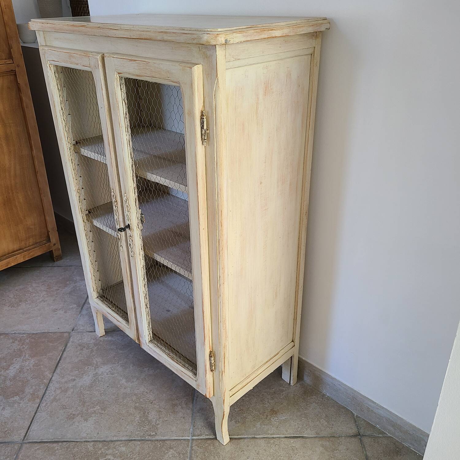 cabinet Parisian fence