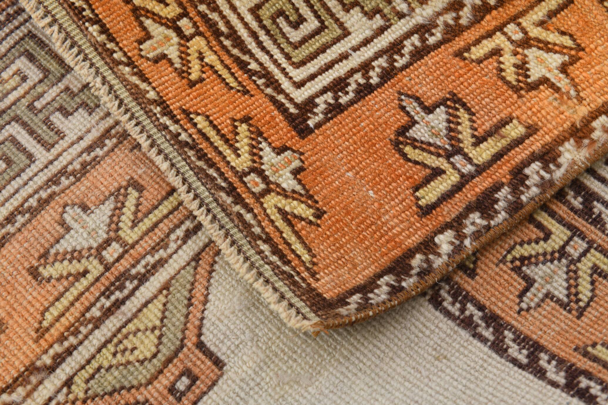 Vintage Peach & Salmon Classic Persian Rug, 240x278Cm