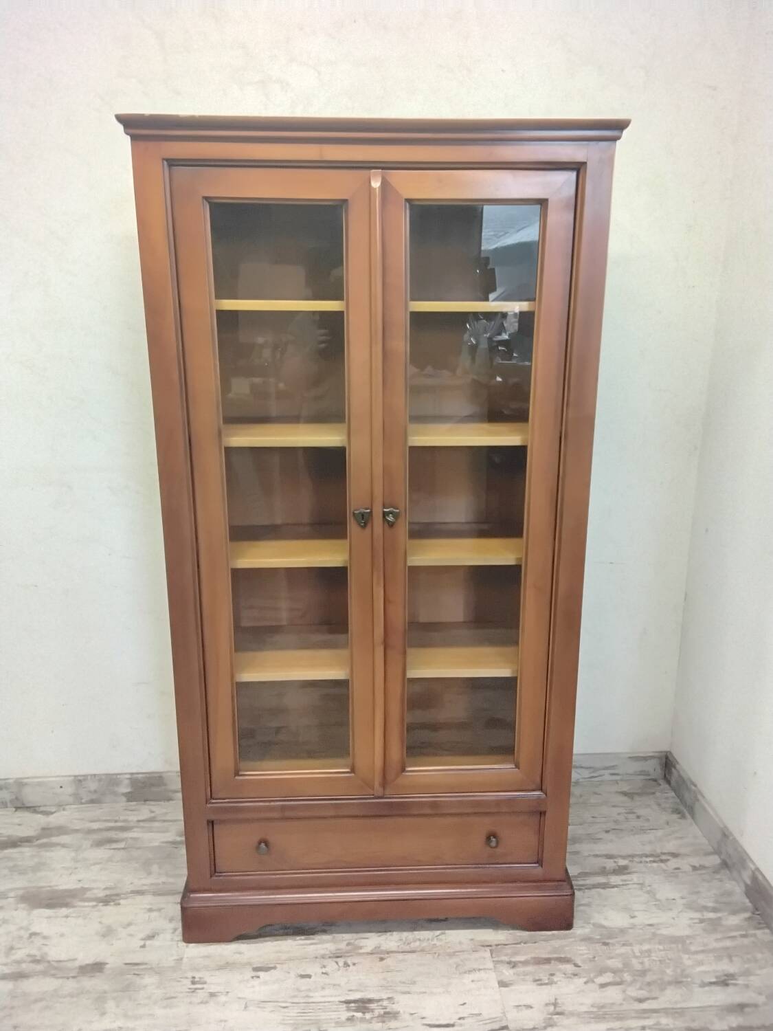 Vitrine, bibliothèque vitrée