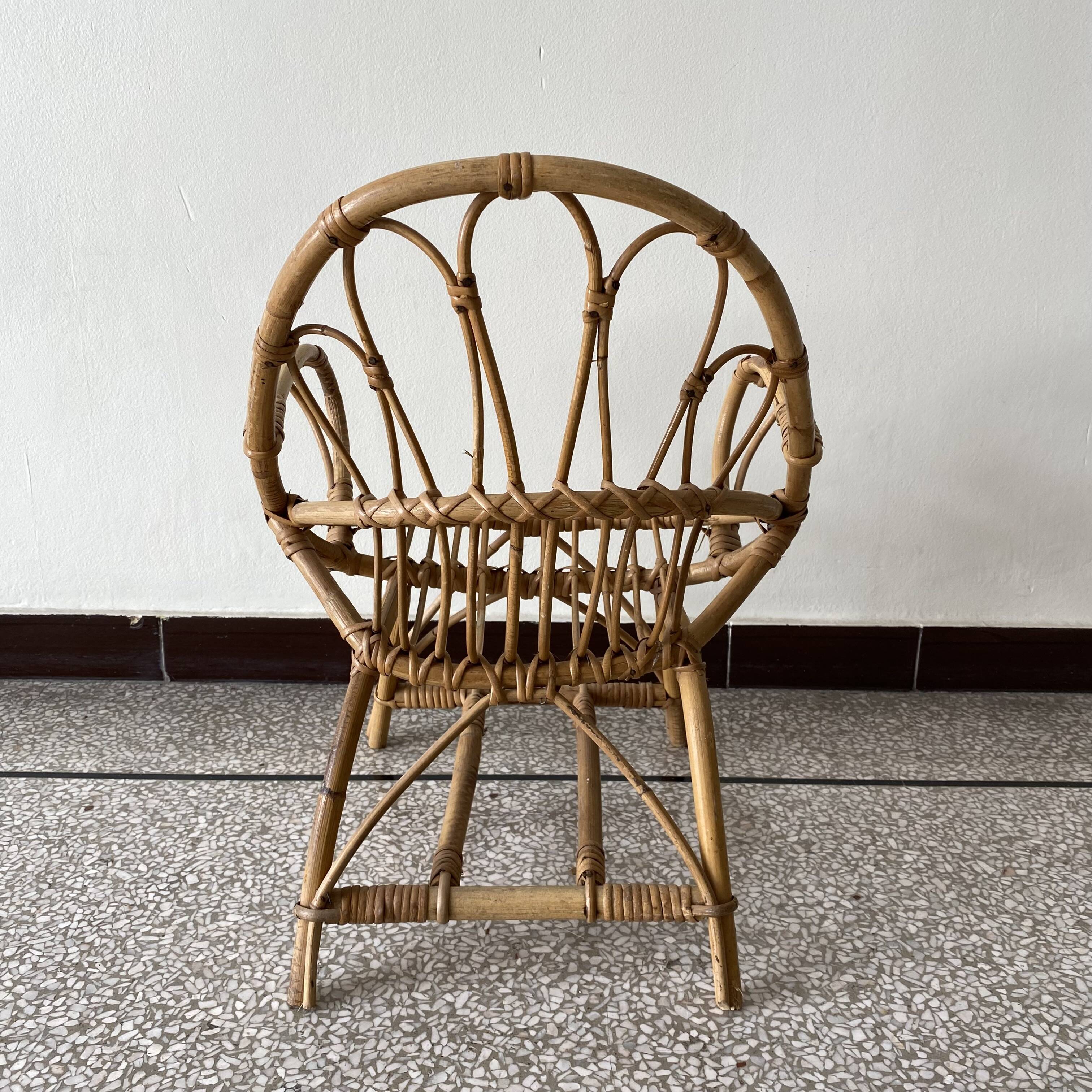 Fauteuil en rotin enfant