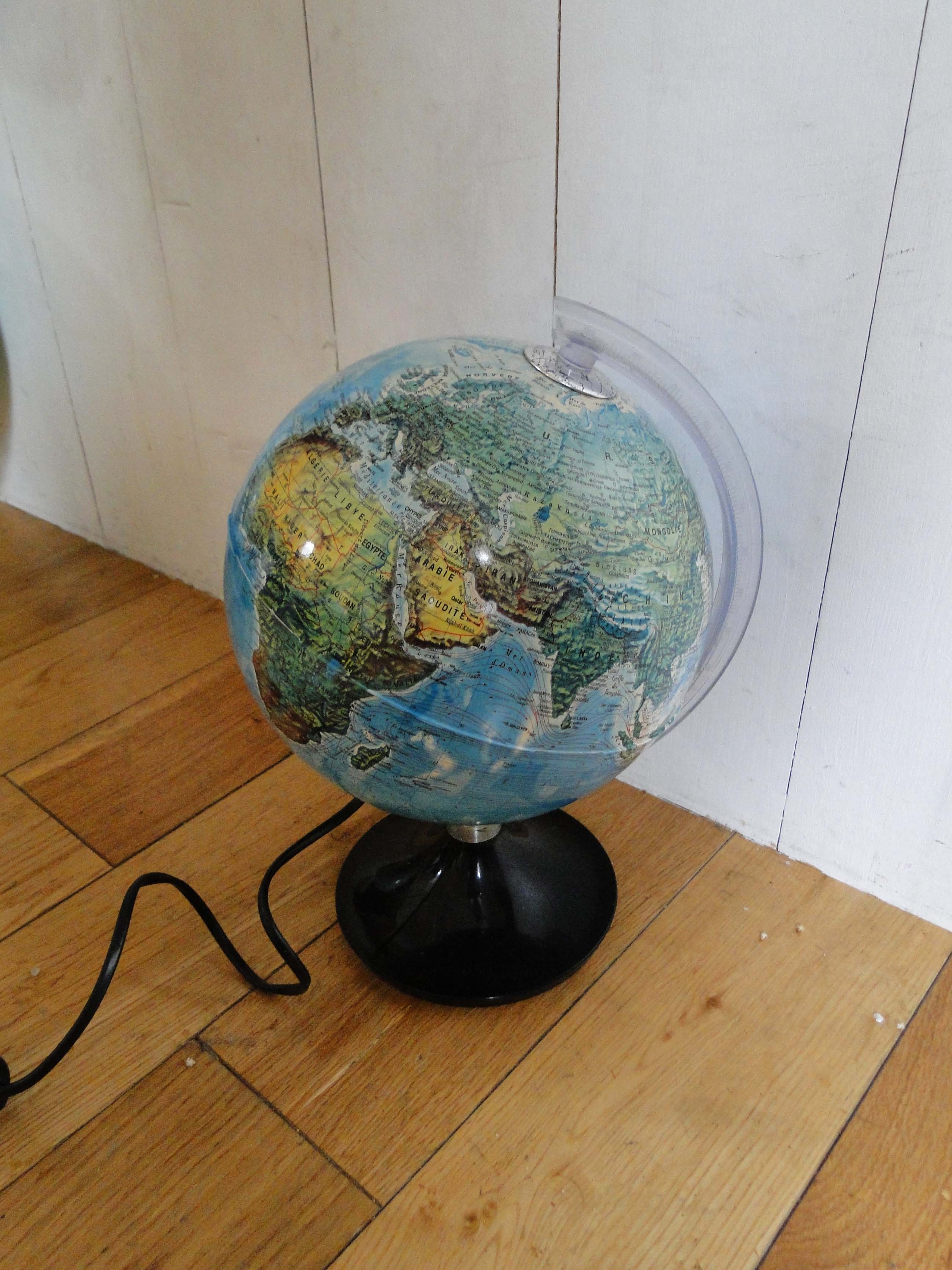 Light globe
