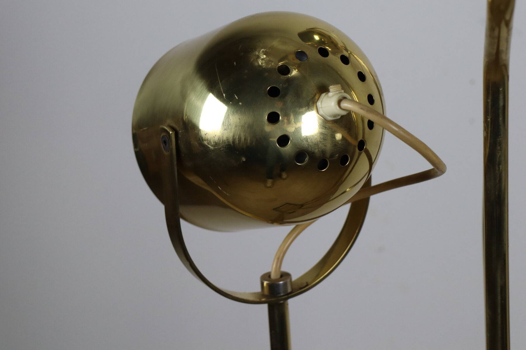Vintage Goffredo Reggiani floor lamp in gold metal - 1970s