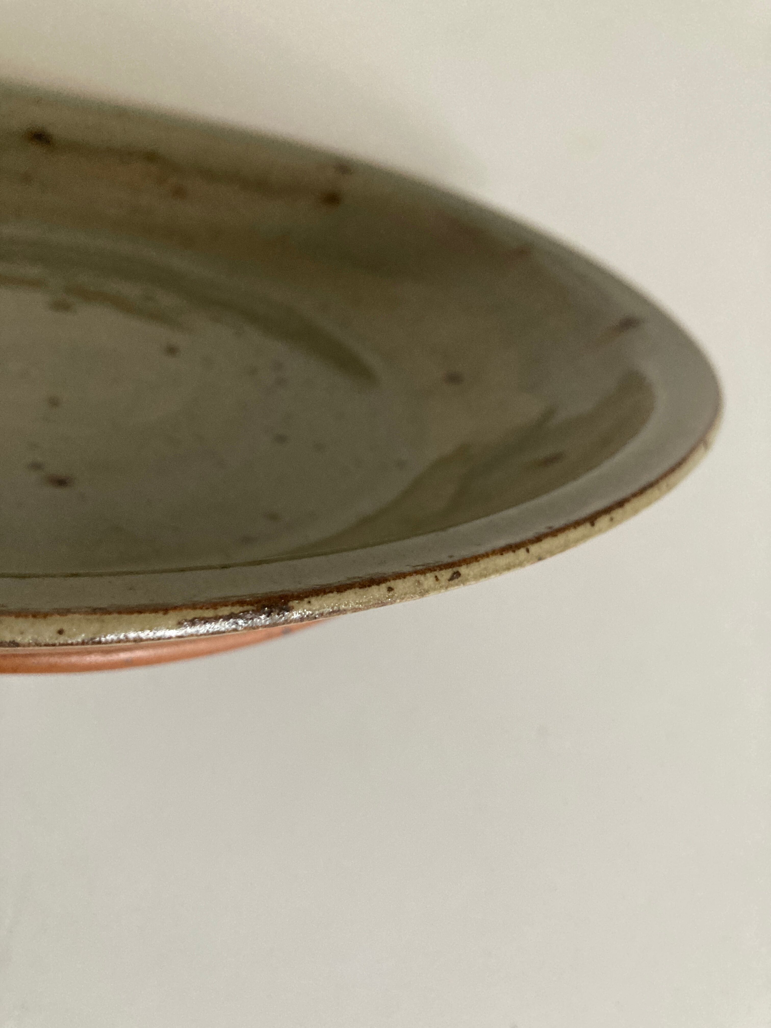 Flat center table in pyrity sandstone swirl Rémi Bonhert 1970 La Borne