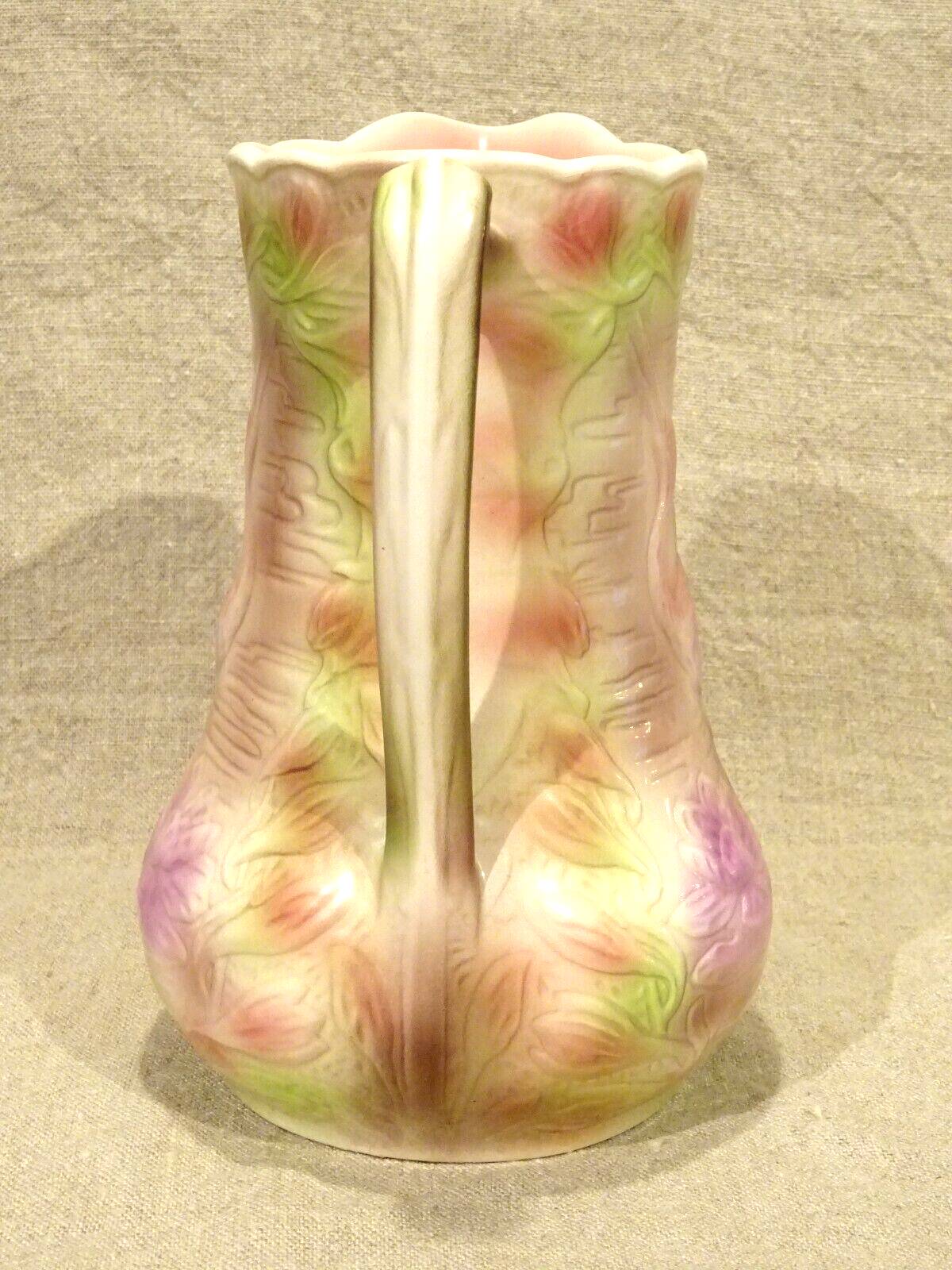 Pitcher pitcher jug slip Saint Clément heron relief decoration