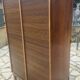 Armoire avec portes vitrées
